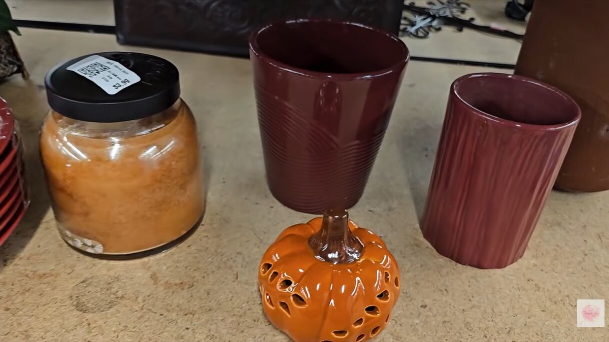 How to Thrift and Style Vintage Fall Decor