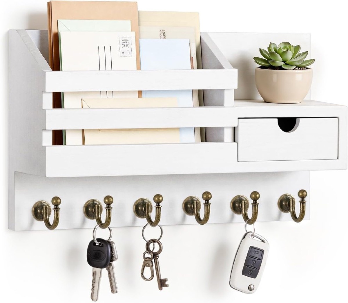 What to Clear From Your Entryway Before Holiday Guests